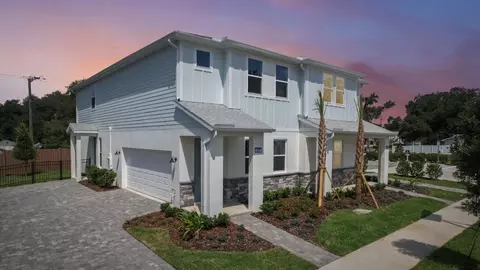 Exterior - 611 Silver Stream Ct, Brandon, FL 33511 photo 9 of 12