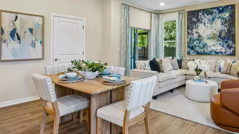Dining - 611 Silver Stream Ct, Brandon, FL 33511 photo 5 of 6