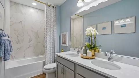Bath - 611 Silver Stream Ct, Brandon, FL 33511 photo 7 of 8