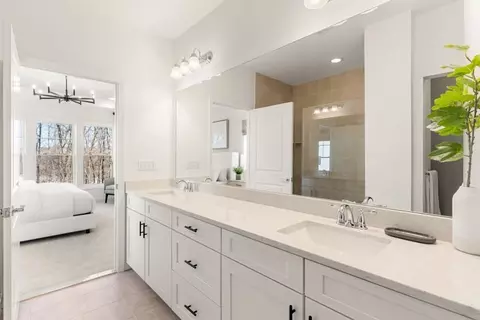 Bath - 7 Sandtrap Cir, Walpole, MA 02081 photo 1 of 2