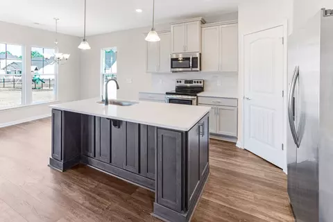 Kitchen - 39 Blues Dr, Pooler, GA 31322 photo 3 of 8