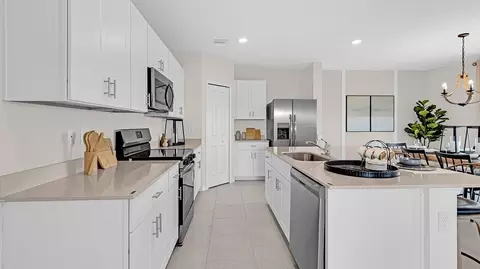 Kitchen - 18127 Mellon St, Parrish, FL 34219 photo 3 of 4