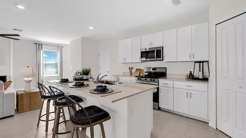 Kitchen - 18127 Mellon St, Parrish, FL 34219 photo 1 of 4