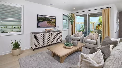Living - 5548 Dora Way, Oceanside, CA 92057 photo 2 of 3