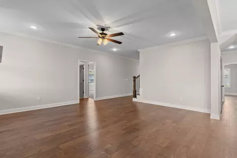 Living - 18 Main St, Madison, AL 35758 photo 4 of 5
