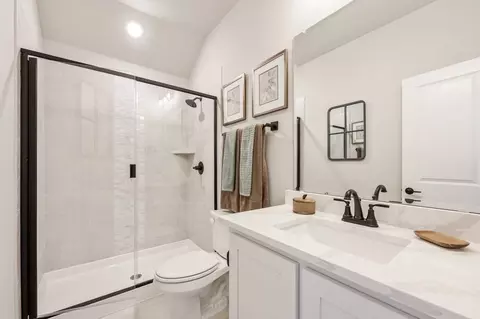 Bath - 1205 Terrain Rd, Midlothian, TX 76065 photo 4 of 6