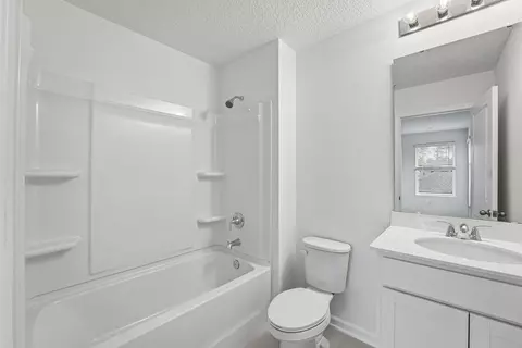 Bath - 41 Algiers Ct, Saint Augustine, FL 32095 photo 3 of 8