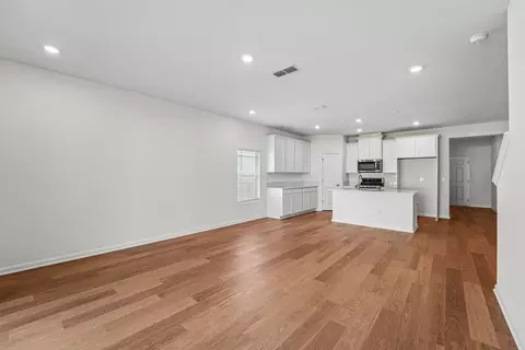 Living - 41 Algiers Ct, Saint Augustine, FL 32095 photo 1 of 6