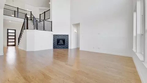 Living - 305 Box Elder Ct, Waller, TX 77484 photo 2 of 3