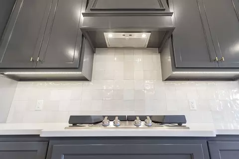 Kitchen - 2920 E Northampton St, Broken Arrow, OK 74014 photo 6 of 11
