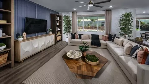 Living - 206 Hyde Park Pl, Vacaville, CA 95687 photo 2 of 3