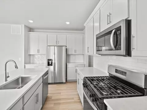 830 Gambel Dr, Johnstown, CO 80534
