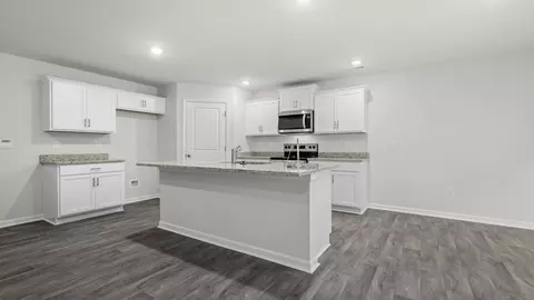 Kitchen - 409 White Spruce Ct, Thomasville, NC 27360 photo 2 of 7