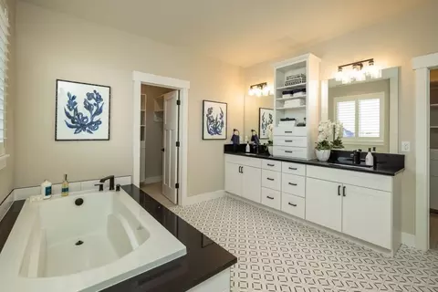 Bath - 805 Halfpipe St, Belgrade, MT 59714 photo 4 of 5