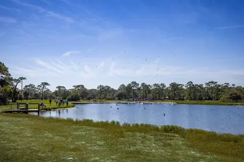 View/Area - 1675 Kendall Pointe Pl, Melbourne, FL 32935 photo 3 of 4
