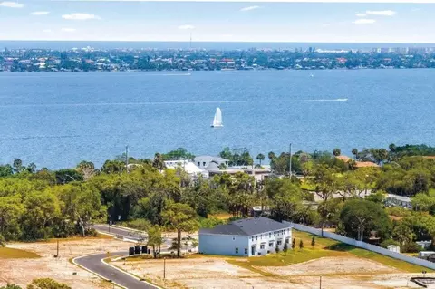 View/Area - 1675 Kendall Pointe Pl, Melbourne, FL 32935 photo 1 of 4