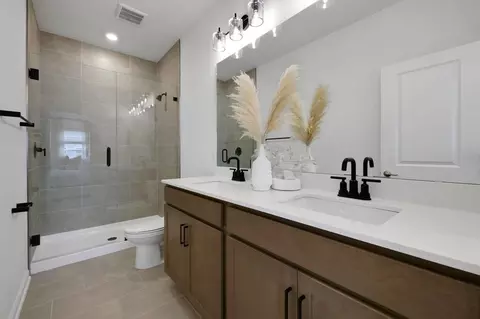 Bath - 182 Brook Forest Dr, Saint Augustine, FL 32092 photo 1 of 1