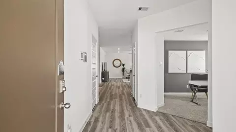Entry Way - 13 Robin Ct, Angleton, TX 77515 photo 1 of 7