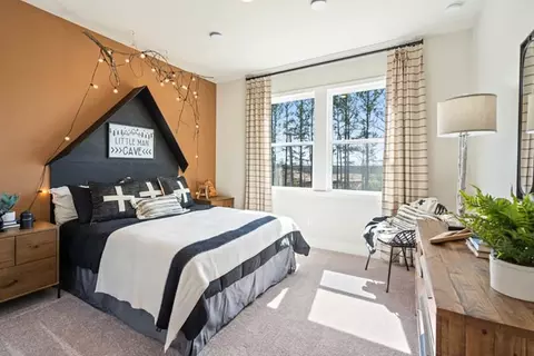 Bedroom - 640 Nichols Farm Cir, Dacula, GA 30019 photo 6 of 12