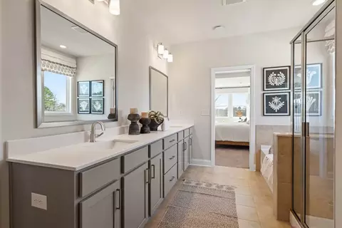 Bath - 640 Nichols Farm Cir, Dacula, GA 30019 photo 7 of 11