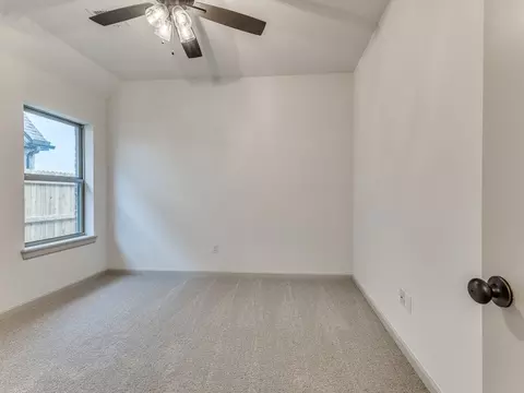 Bedroom - 7201 E Oakland St, Broken Arrow, OK 74014 photo 6 of 7