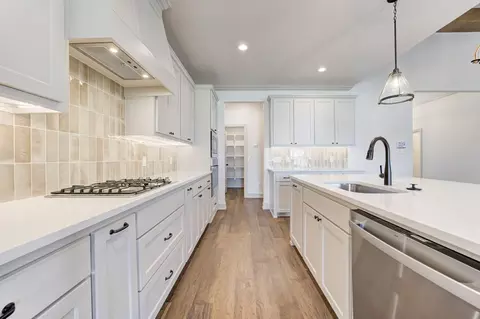 Kitchen - 7201 E Oakland St, Broken Arrow, OK 74014 photo 2 of 5