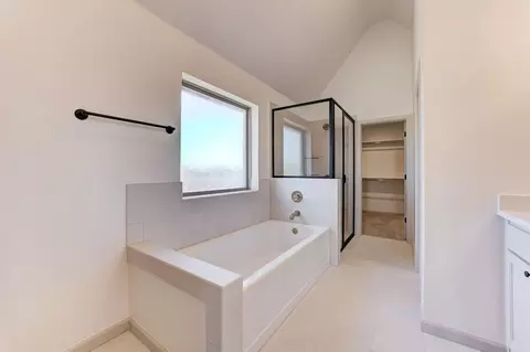 Bath - 7201 E Oakland St, Broken Arrow, OK 74014 photo 1 of 4
