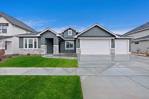 Exterior - 2230 N Peakhurt Ave, Kuna, ID 83634 photo 4 of 8