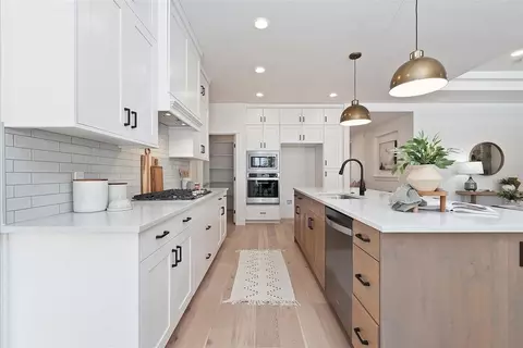 Kitchen - 2230 N Peakhurt Ave, Kuna, ID 83634 photo 2 of 2