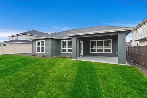 Exterior - 2230 N Peakhurt Ave, Kuna, ID 83634 photo 5 of 8