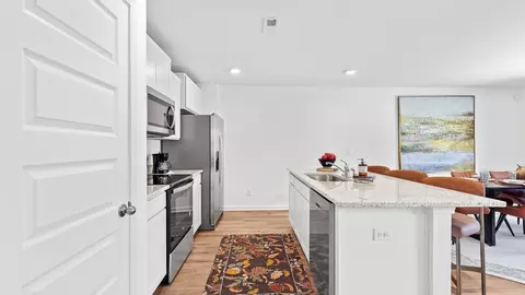 Kitchen - 18512 Caffee Dr, Vance, AL 35490 photo 4 of 5