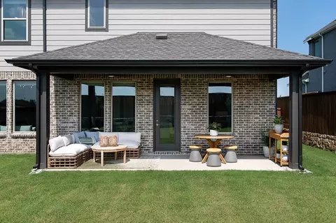 Exterior - 2410 Cascade Ct, Midlothian, TX 76065 photo 5 of 5