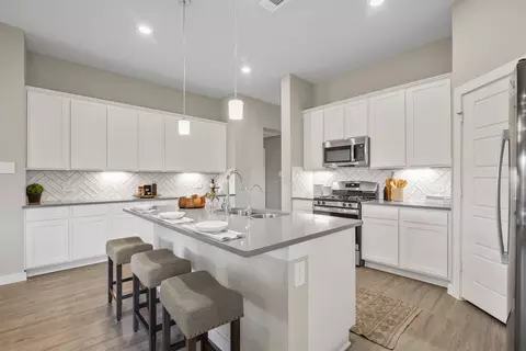 Kitchen - 989 Garden Path Dr, Willis, TX 77378 photo 5 of 5