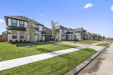 Exterior - 989 Garden Path Dr, Willis, TX 77378 photo 5 of 6