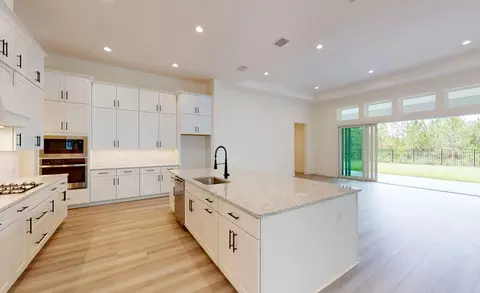 Kitchen - 100 Plantation Bay Dr, Ormond Beach, FL 32174 photo 2 of 5