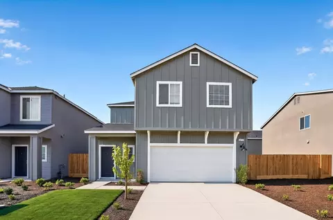 4472 Bellaire Ave, Clovis, CA 93619