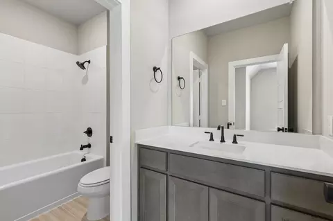Bath - 1010 Longbow Trl, Justin, TX 76247 photo 5 of 6