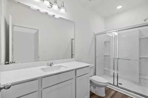 Bath - 136 Dionicio Loop, Seguin, TX 78155 photo 1 of 2