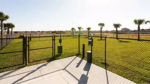 View/Area - 2655 Lasso Loop, Eagle Lake, FL 33839 photo 8 of 16