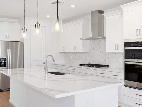 Kitchen - 1126 W Haynes Way, Apache Junction, AZ 85120 photo 5 of 8