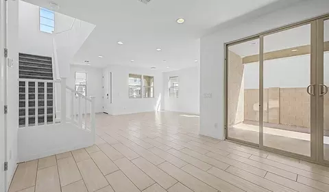 Living - 10295 S Cave Spring Trl, Apache Junction, AZ 85120 photo 1 of 3