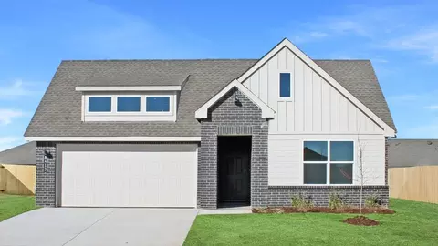 10217 NW 27th St, Oklahoma City, OK 73099