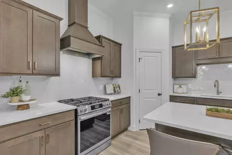 Kitchen - 173 9, Auburn, AL 36830 photo 3 of 8