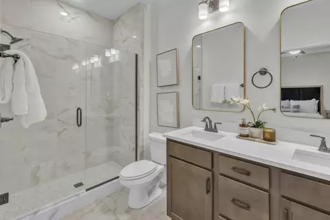 Bath - 173 9, Auburn, AL 36830 photo 2 of 4