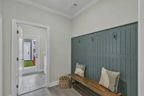 Entry Way - 173 9, Auburn, AL 36830 photo 6 of 6