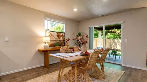 Dining - 3341 Eden Way, Eugene, OR 97404 photo 3 of 4