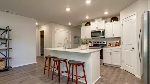 Kitchen - 3341 Eden Way, Eugene, OR 97404 photo 4 of 9