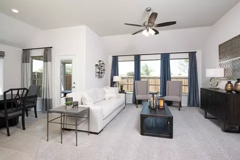 Living - 902 Misty Ln, Cleburne, TX 76033 photo 1 of 3