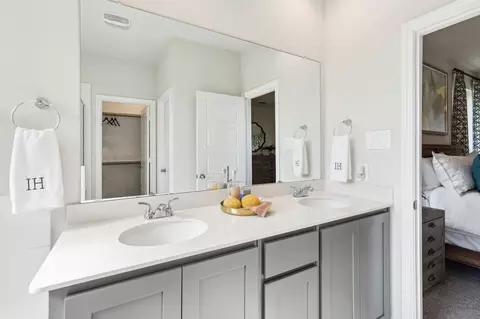 Bath - 1620 Macadamia Ct, Aubrey, TX 76227 photo 1 of 4