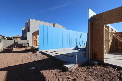 Exterior - 5832 S 35th Way, Phoenix, AZ 85040 photo 2 of 6